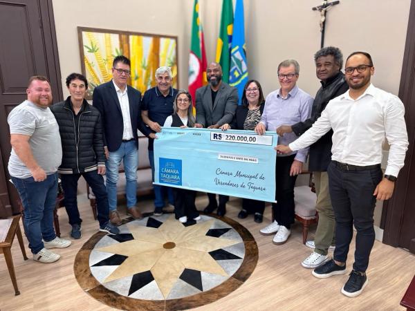 Prefeita Sirlei recebe devolução de R$ 220 mil da Câmara de Vereadores de Taquara